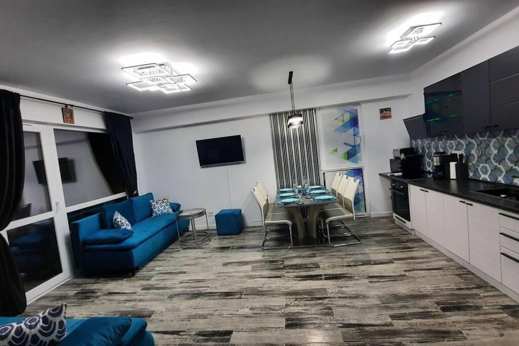 Apartament Erika Premium シナヤ エクステリア 写真